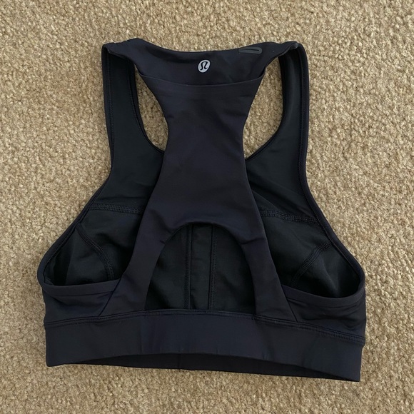 Lululemon sports bra - Picture 2 of 3
